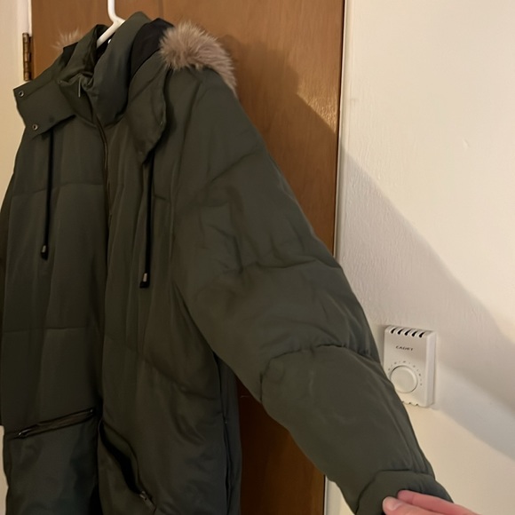Old Navy Army Green Parka - Picture 4 of 16